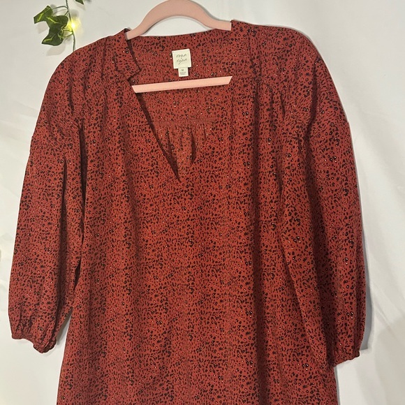 roan and ryan Tops - Roan & Ryan Red Blouse